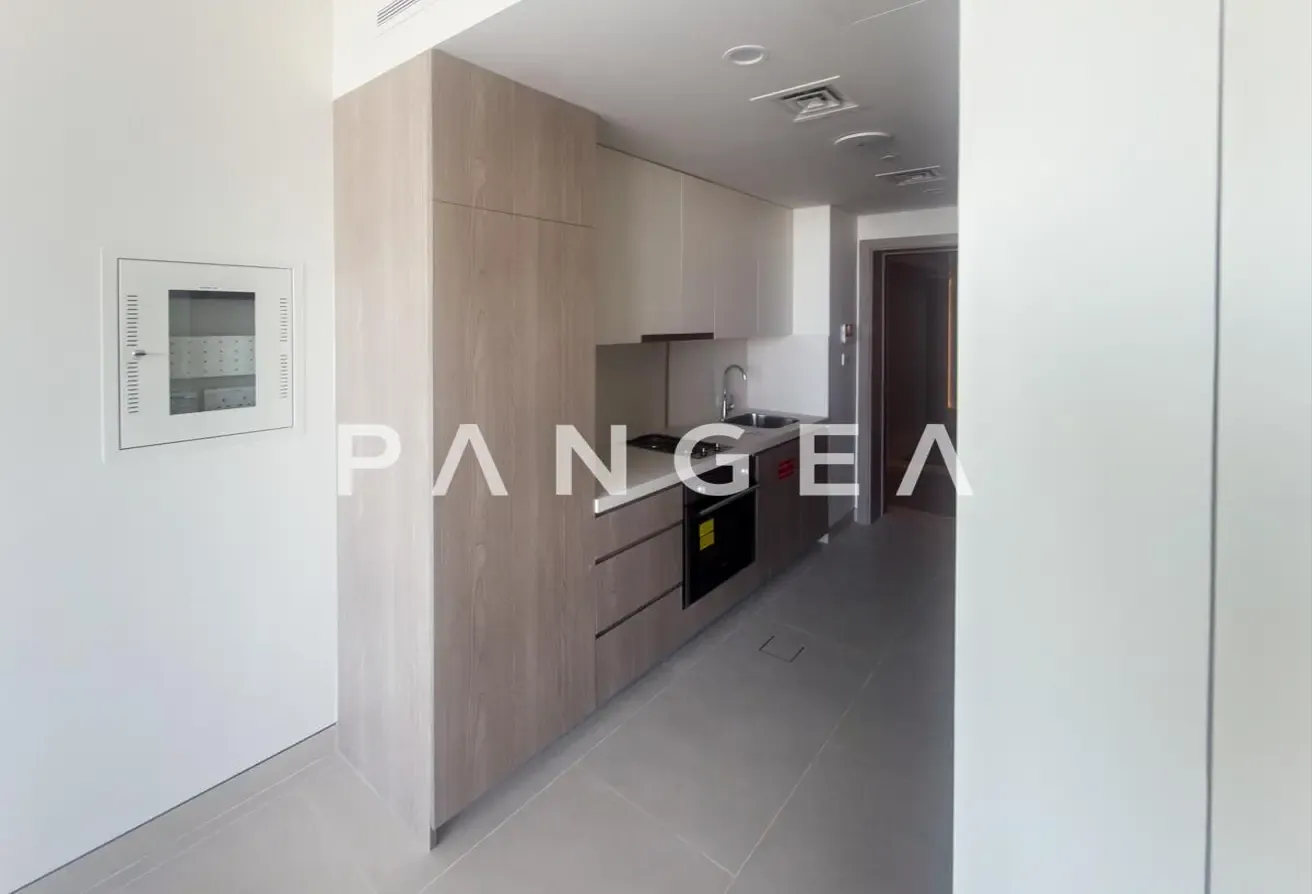 High Floor | Ready to move in | Brand New