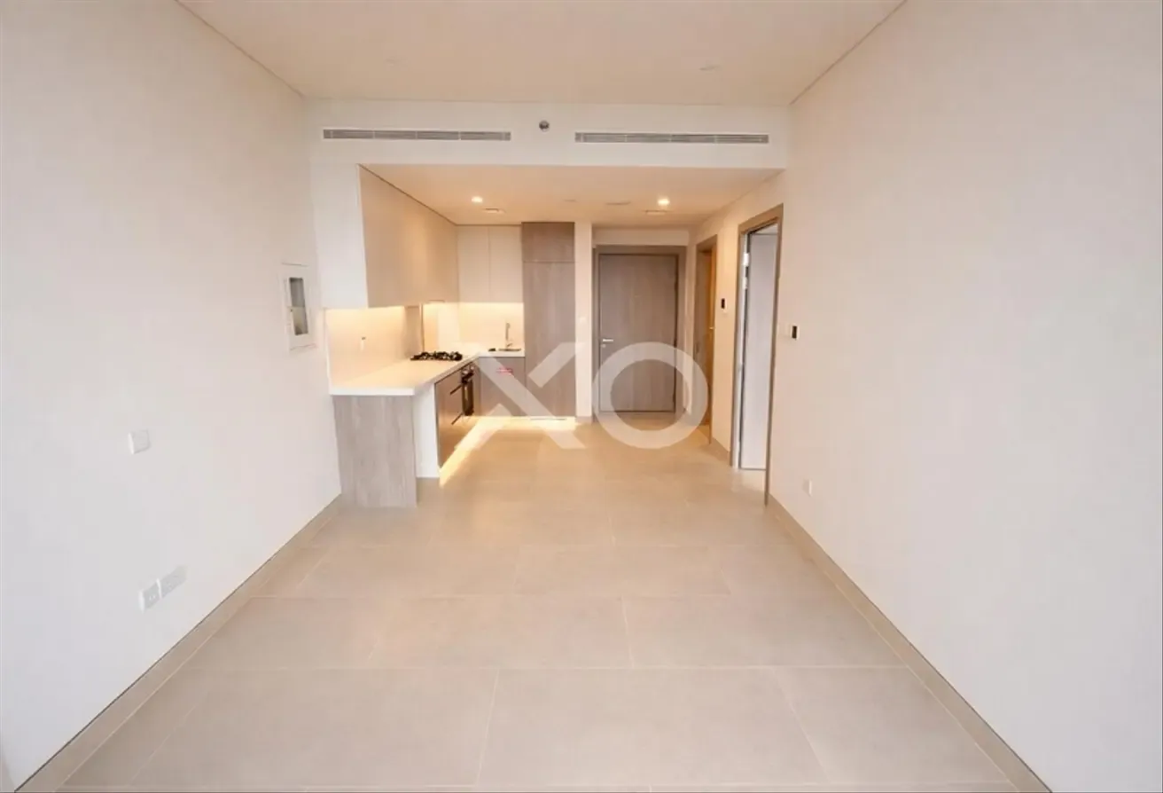 Golf View | Brand New | 12 Cheques