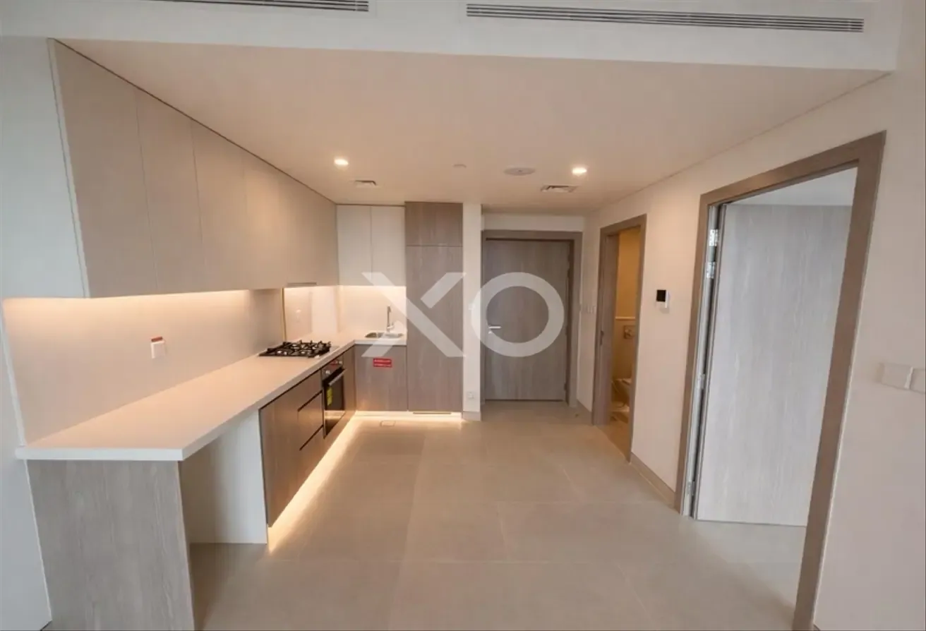 Golf View | Brand New | 12 Cheques
