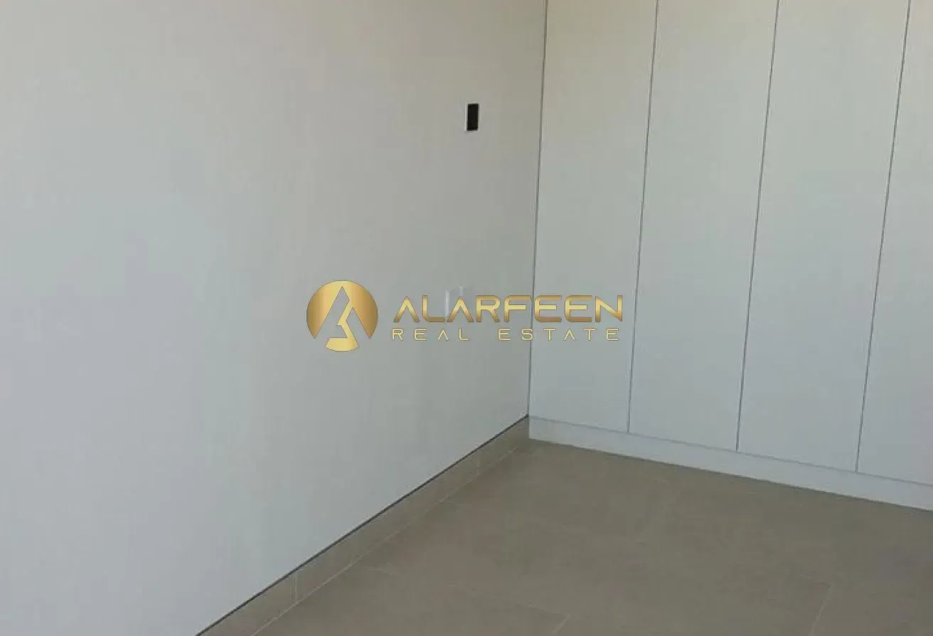 Elegant Studio | Vacant for Rent | Open View