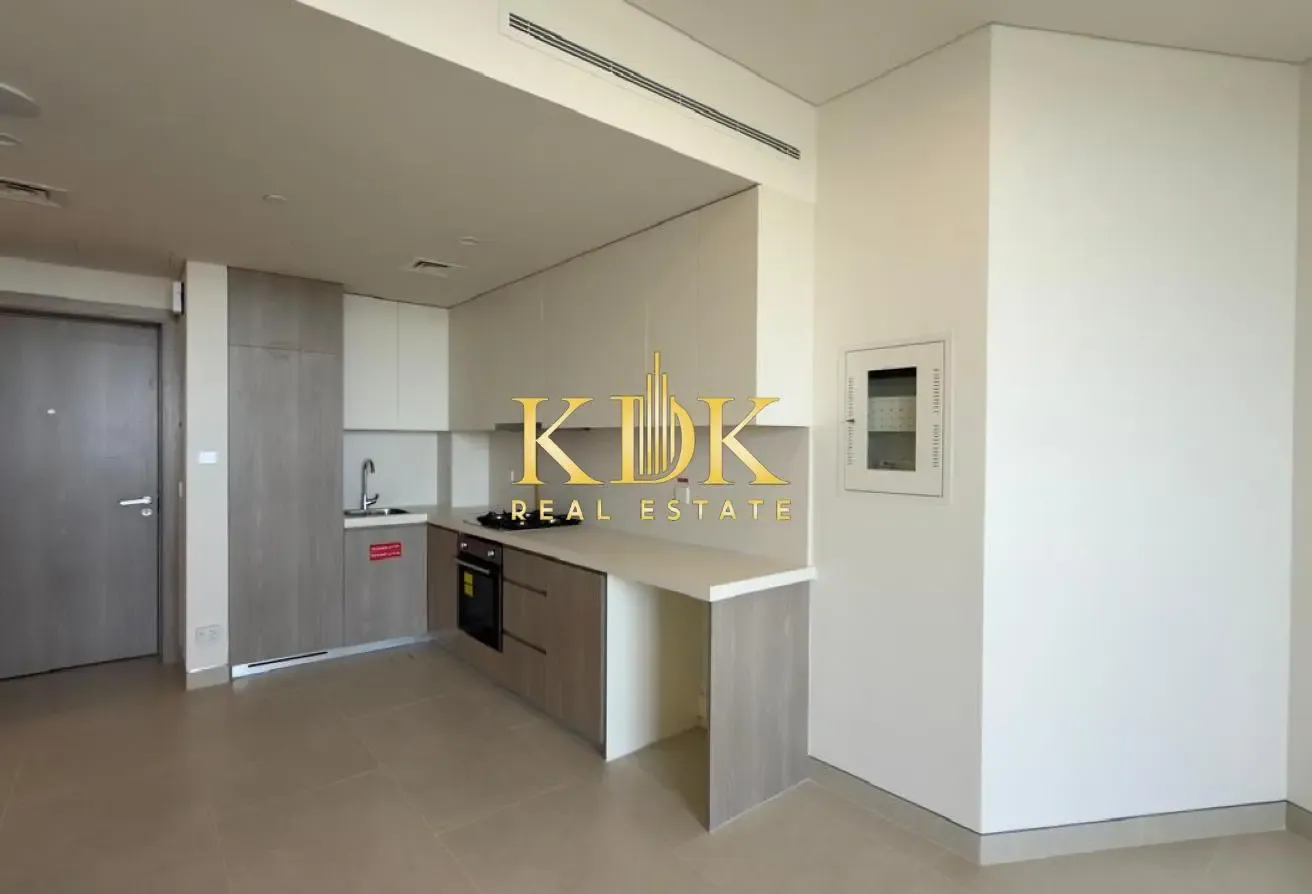 Brand New | Pay in 6 Cheques | Golf View