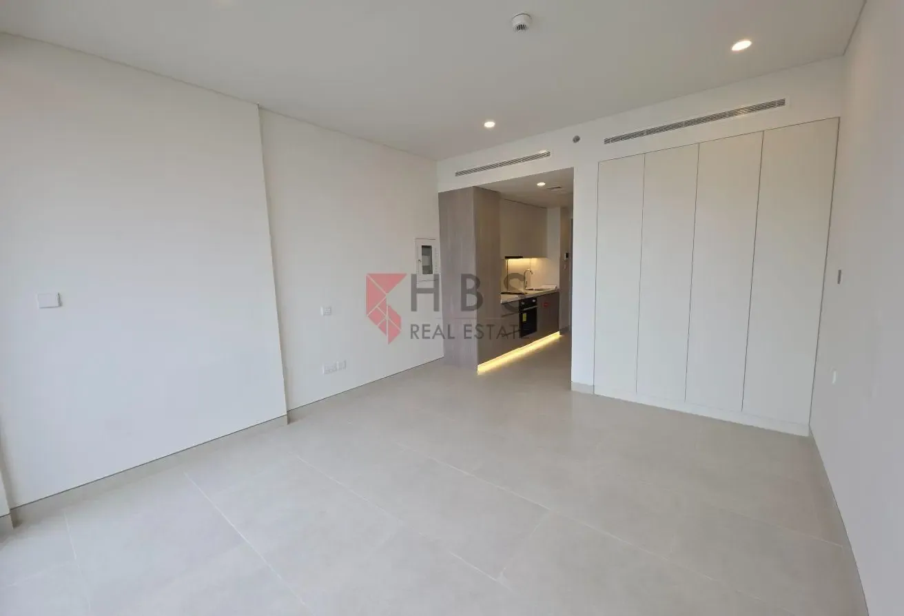 BRAND NEW | UNFURNISHED STUDIO | READY TO MOVE