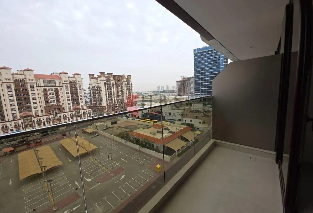 BRAND NEW | UNFURNISHED STUDIO | READY TO MOVE