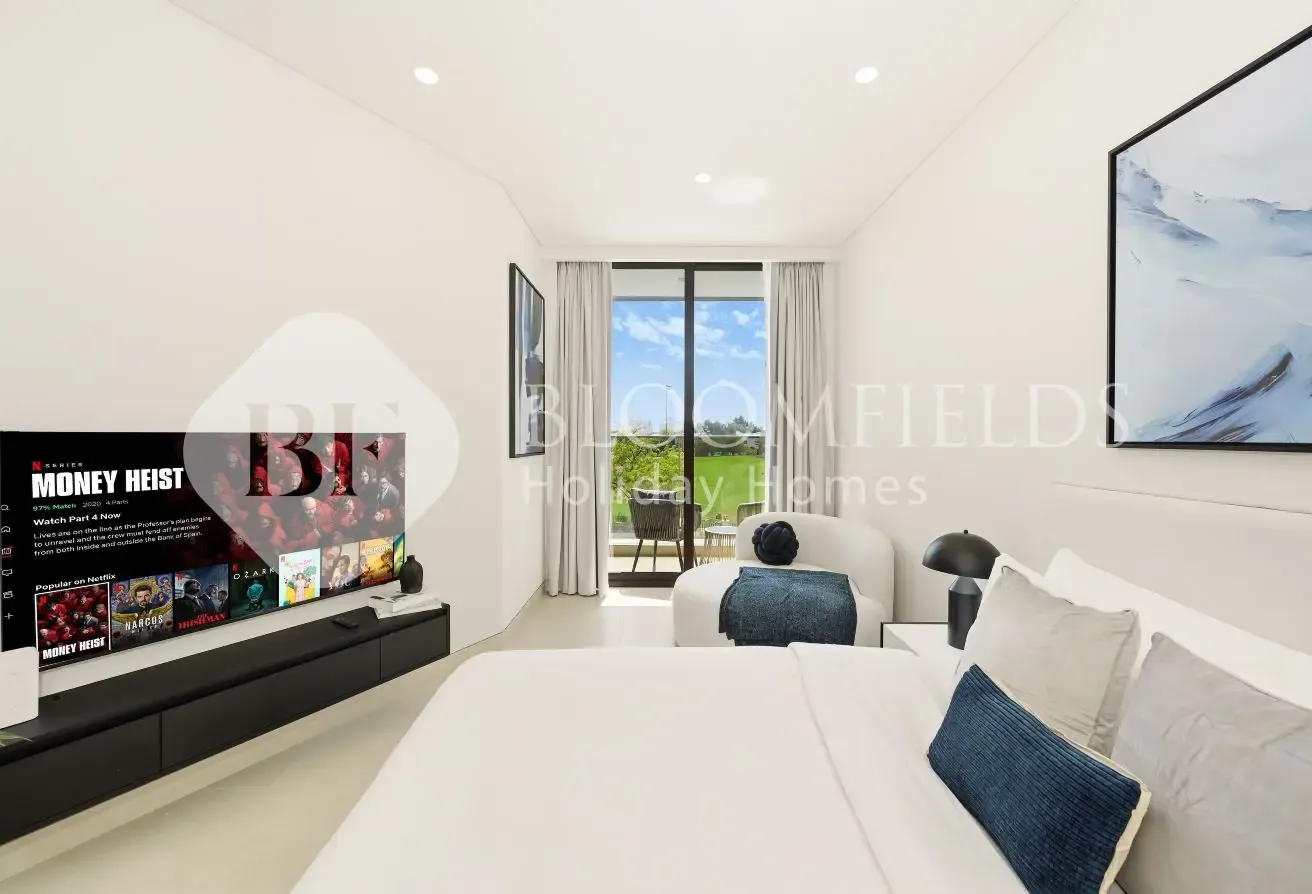 Contemporary Studio l Modern Living l Call Now