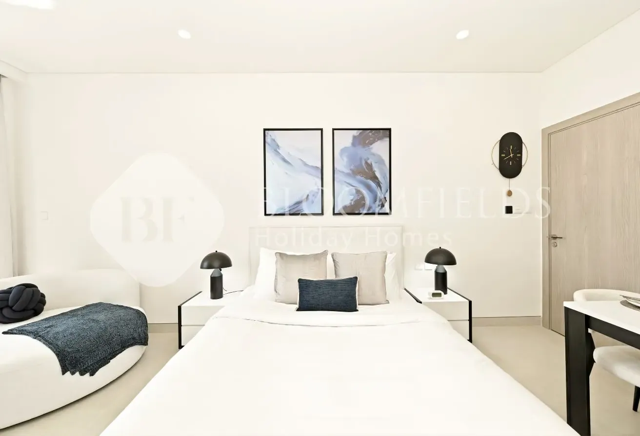 Contemporary Studio l Modern Living l Call Now