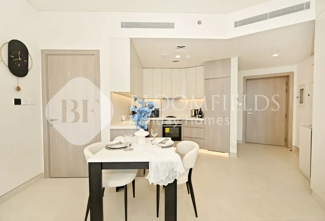 Contemporary Studio l Modern Living l Call Now