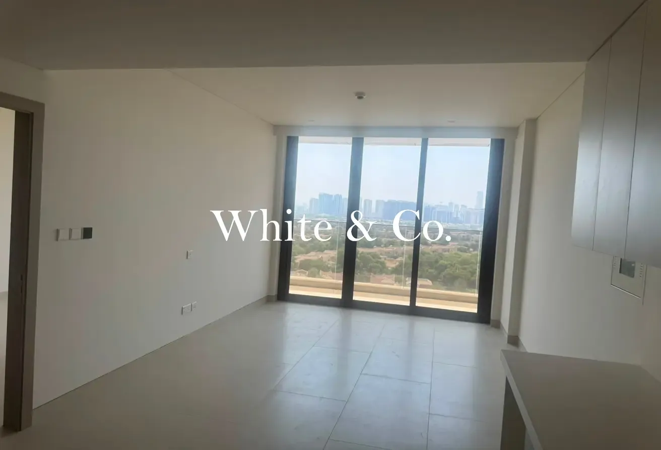 Corner unit | Full Golf course |Brand New