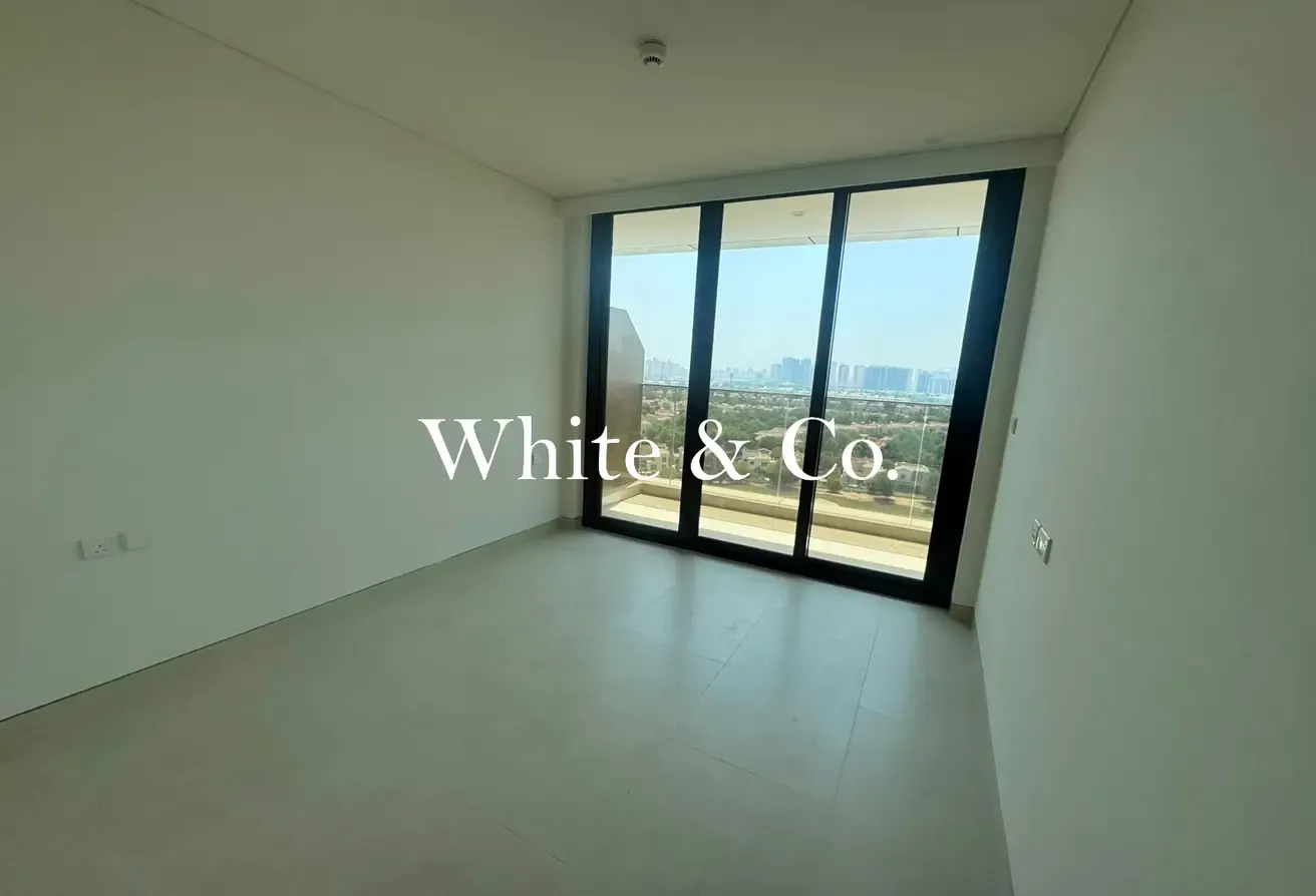 Corner unit | Full Golf course |Brand New
