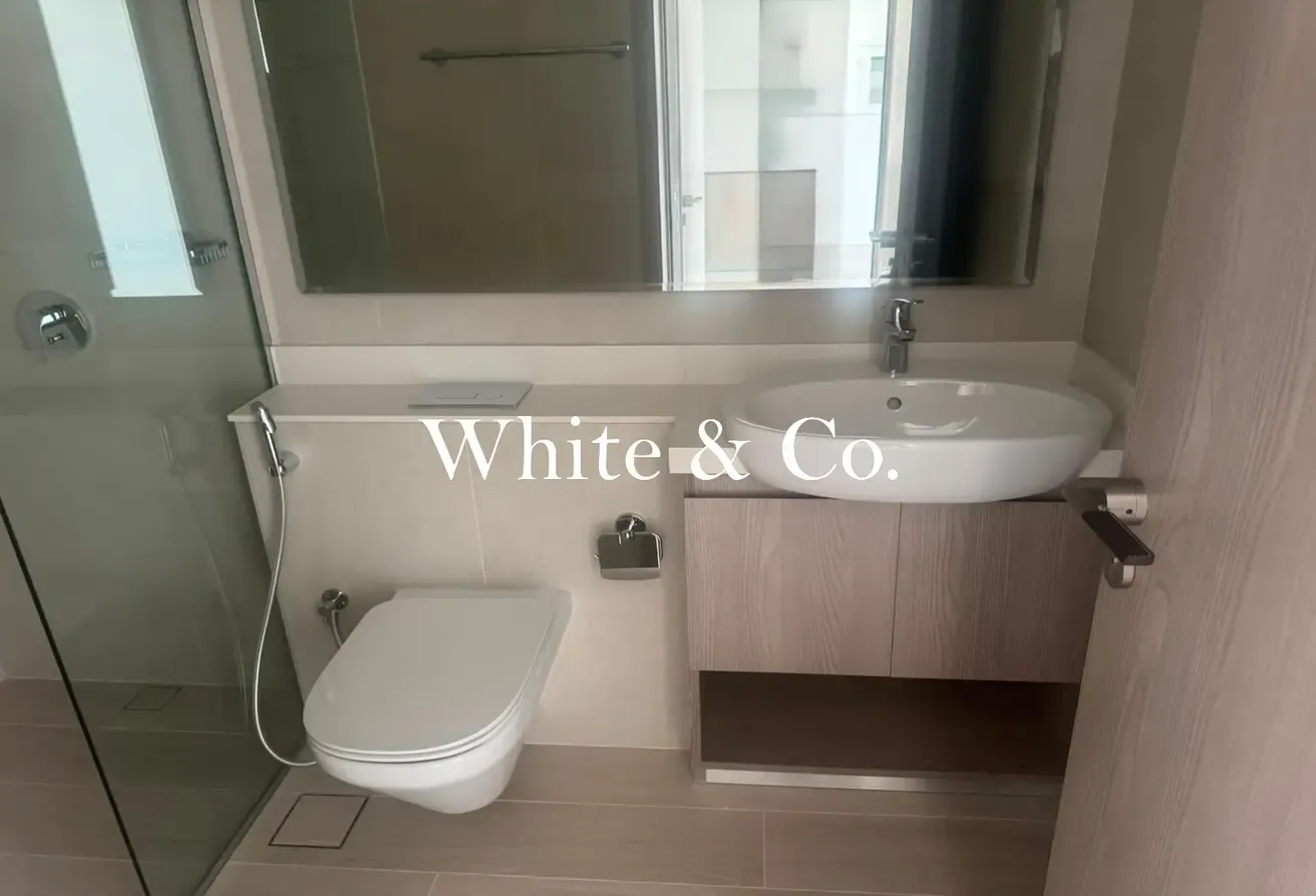 Corner unit | Full Golf course |Brand New