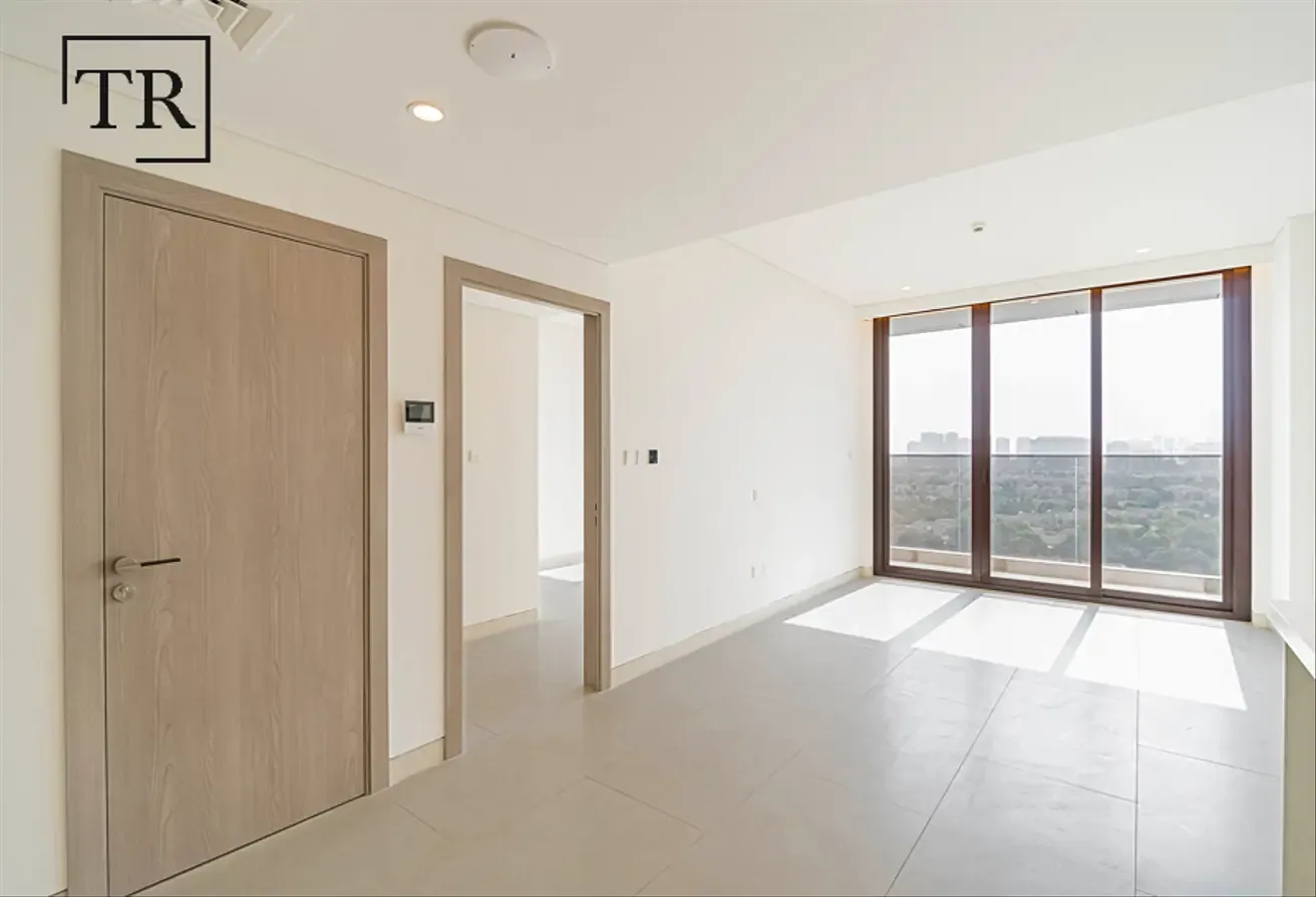 Premium Finishes | Golf Course Views | Upto 4Chqs