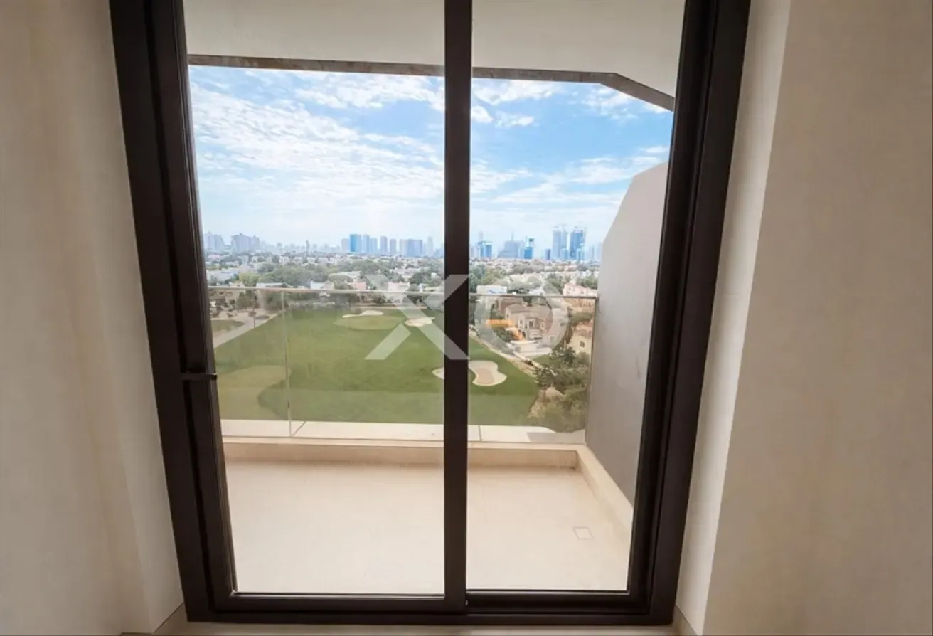 Golf Views | Multiple Cheques | Brand New