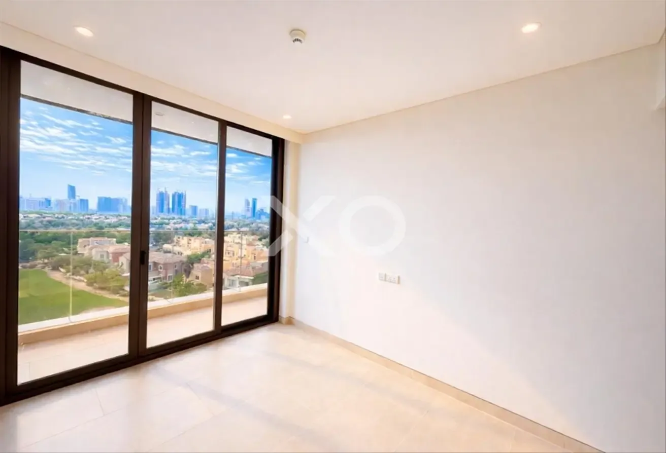 Golf Views | Multiple Cheques | Brand New