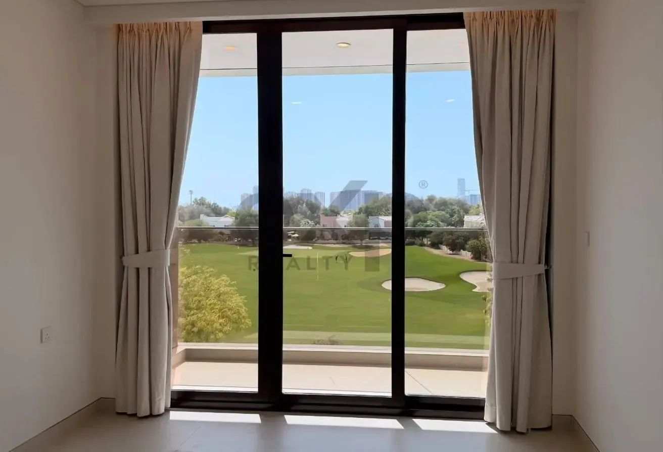 UPGRADED | GOLF COURSE VIEW | 6 or 12 CHEQUES