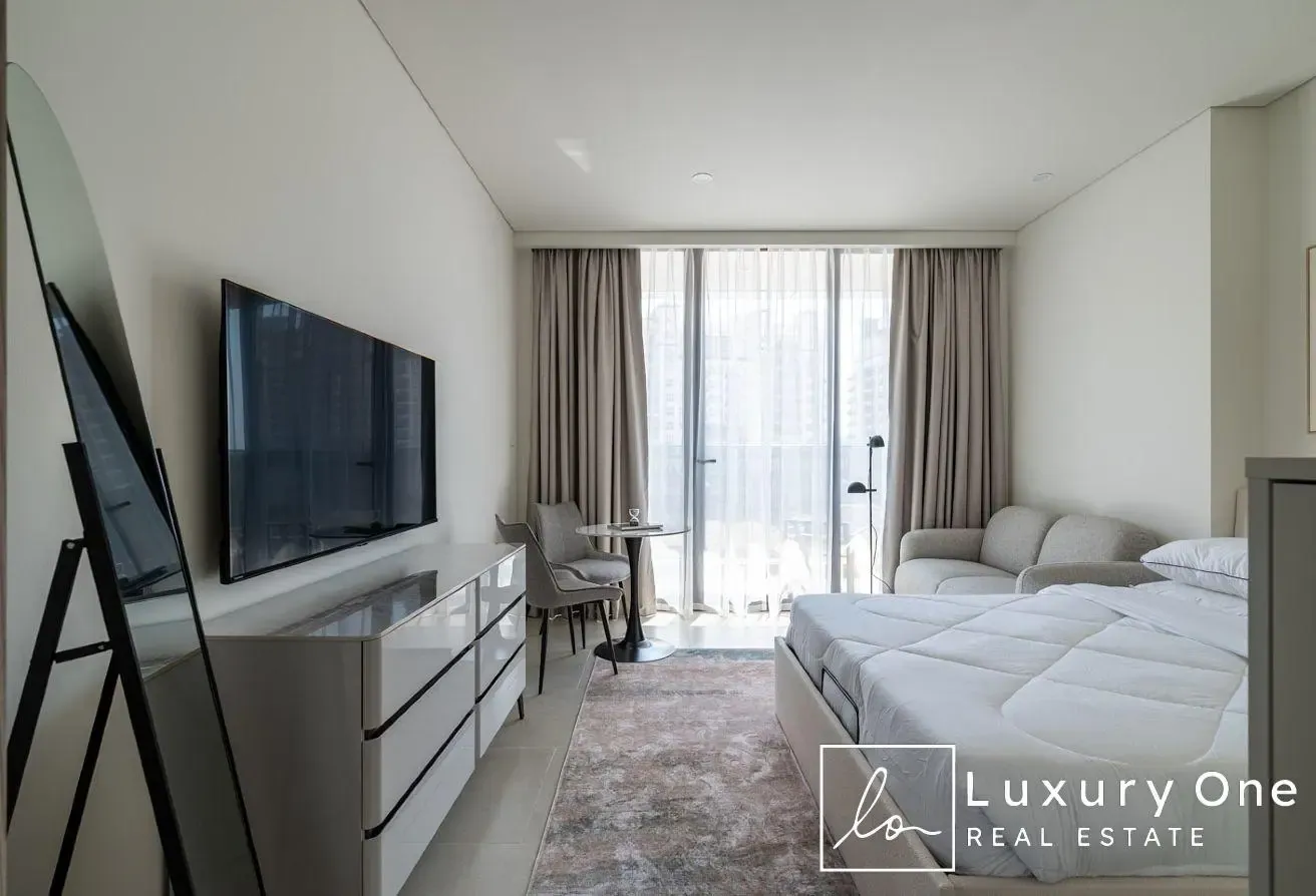 Brand New Professionally Furnished | 3 Cheques