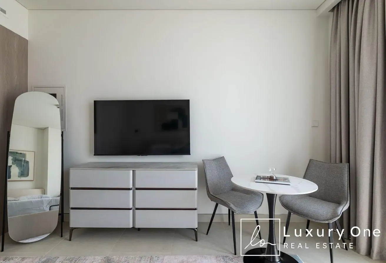 Brand New Professionally Furnished | 3 Cheques