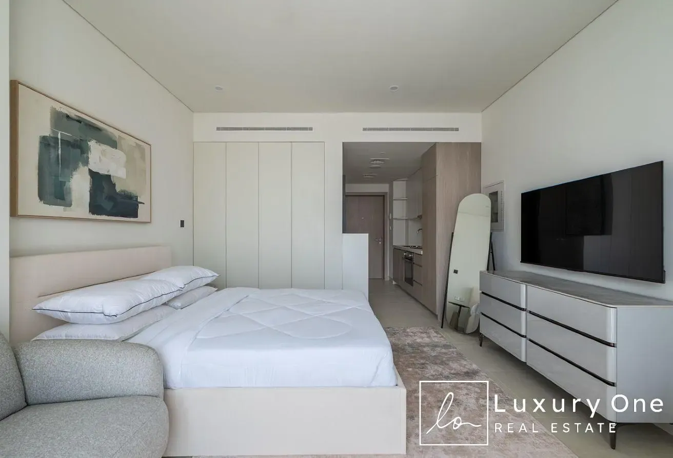 Brand New Professionally Furnished | 3 Cheques