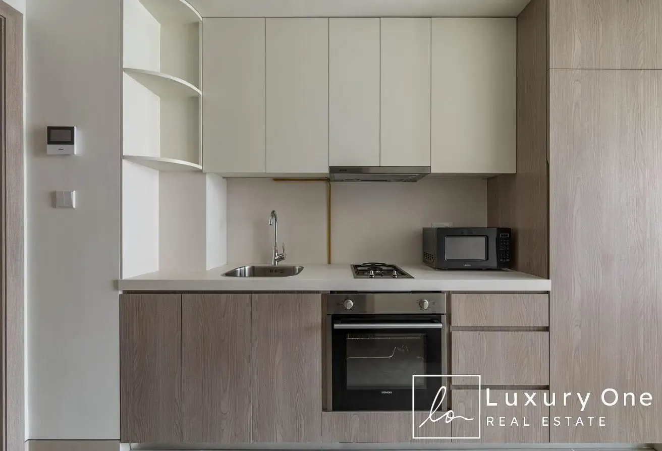 Brand New Professionally Furnished | 3 Cheques