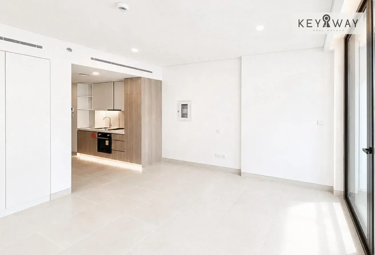 Brand new | Studio Apartment | Golf View