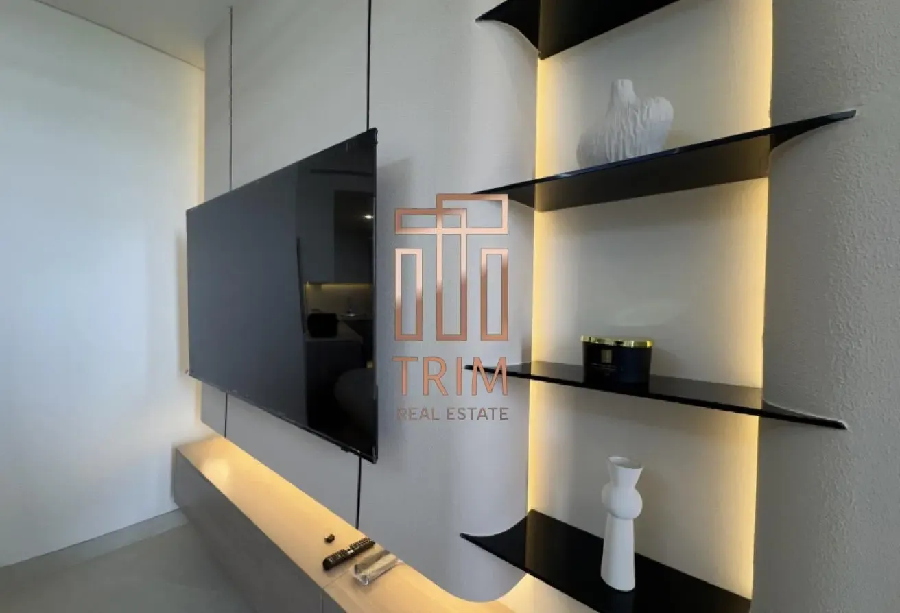FULLY FURNISHED | FULL GOLF VIEW | UPGRADED