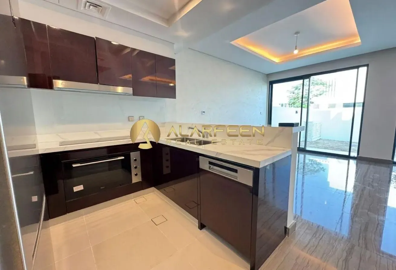 Brand New | G+1 | Fitted Kitchen