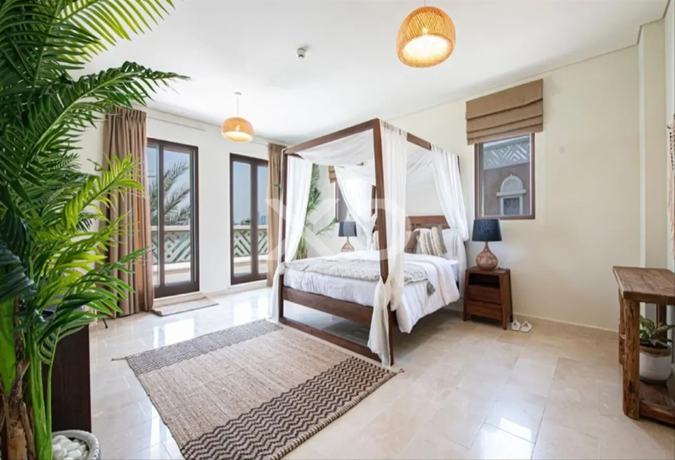 5 Bedroom | Furnished | Beach Access