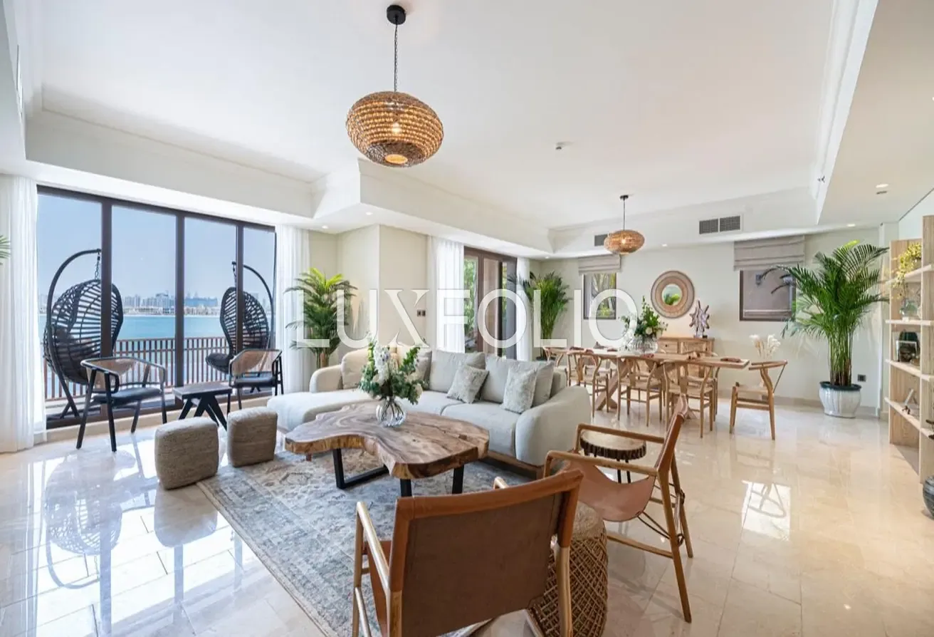 Fully Furnished | Skyline view | Private Pool