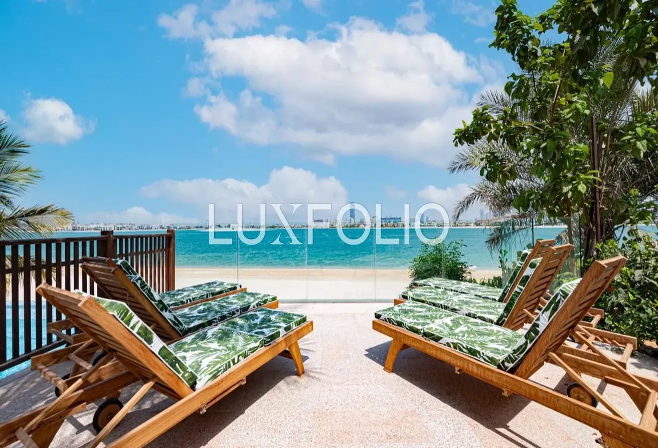 Fully Furnished | Skyline view | Private Pool