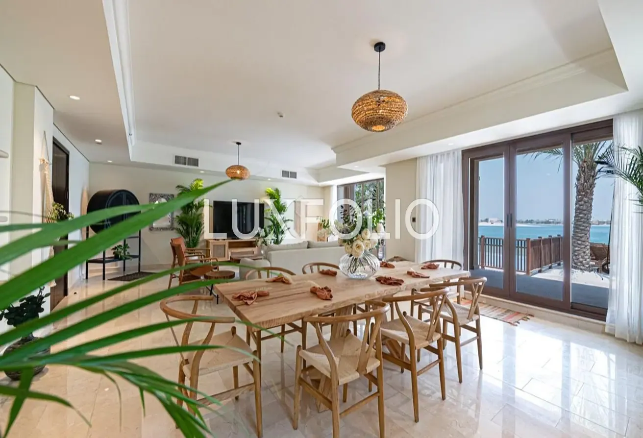 Fully Furnished | Skyline view | Private Pool