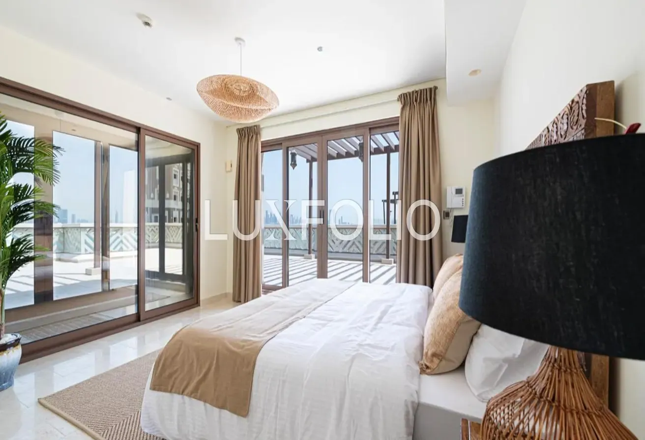 Fully Furnished | Skyline view | Private Pool