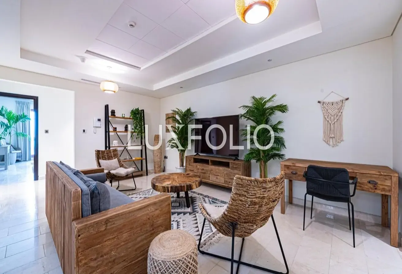 Fully Furnished | Skyline view | Private Pool