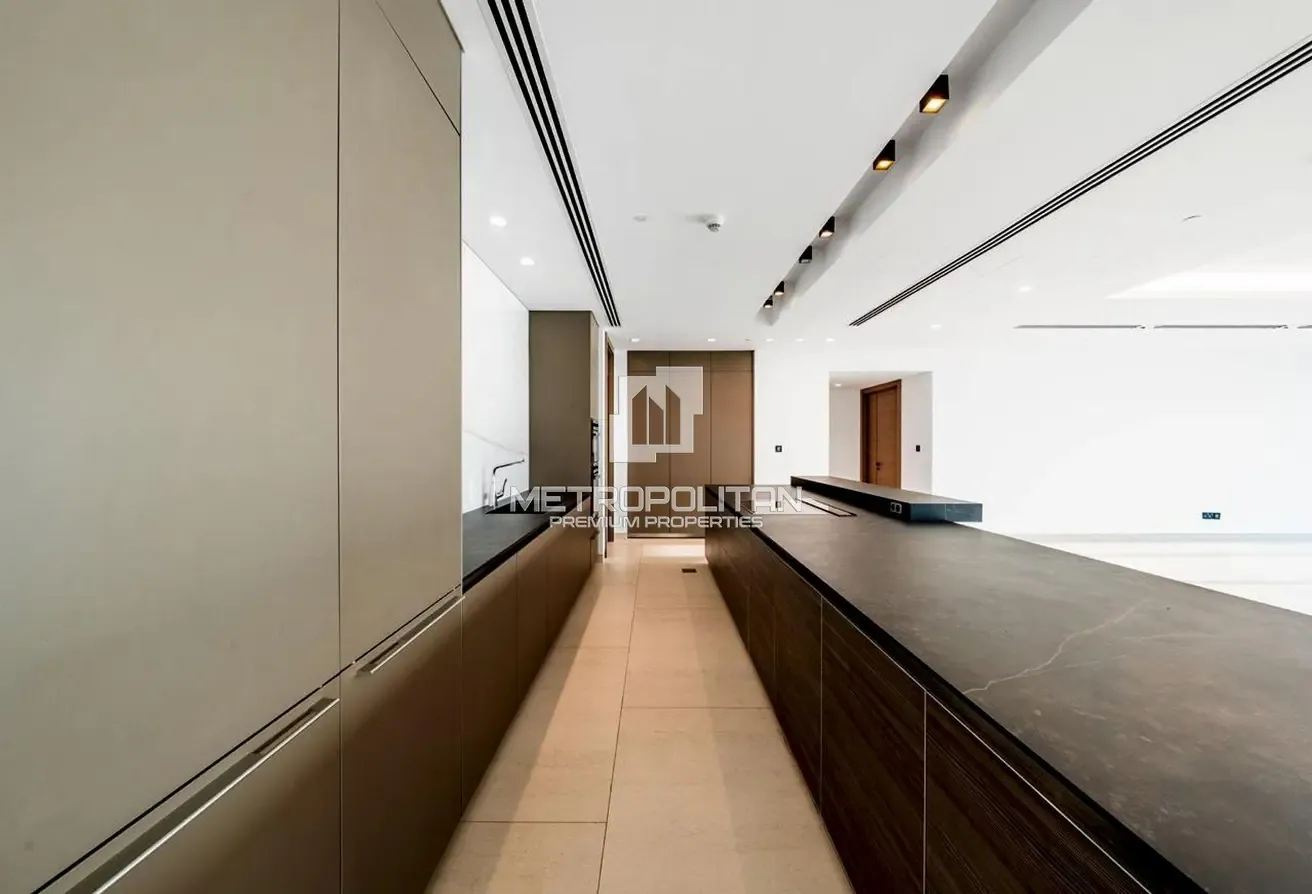 Rare 5 Beds | Gulf View | Massive Layout