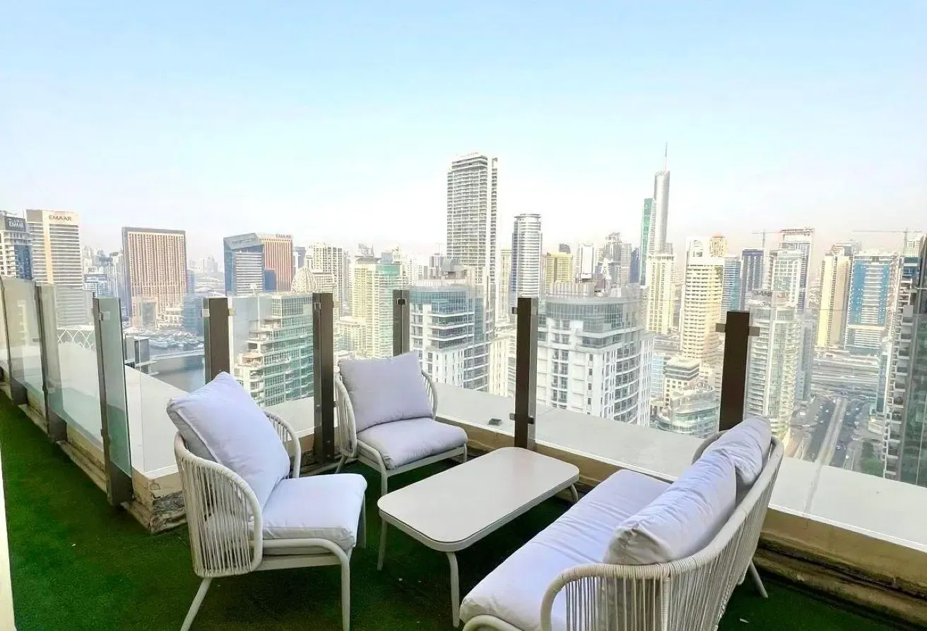 LARGE TERRACE 2BR I UPGRADED I BILLS INCLUDED