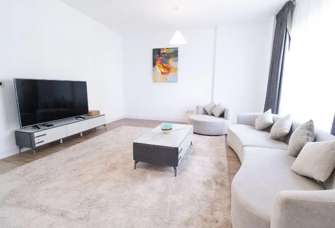 LARGE TERRACE 2BR I UPGRADED I BILLS INCLUDED