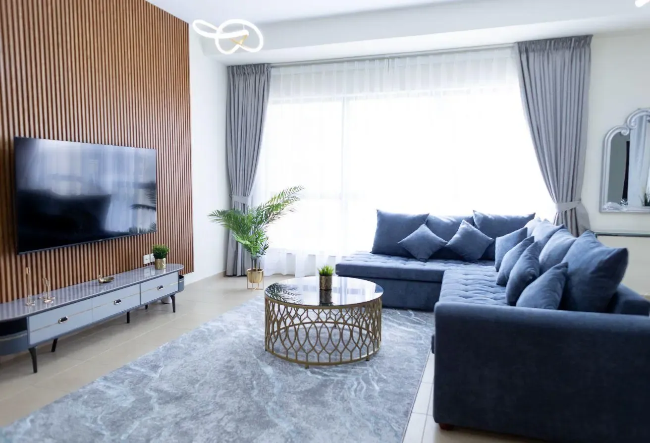 SEA VIEW I 2BR I BILLS INCLUDED I COMMISSION FREE