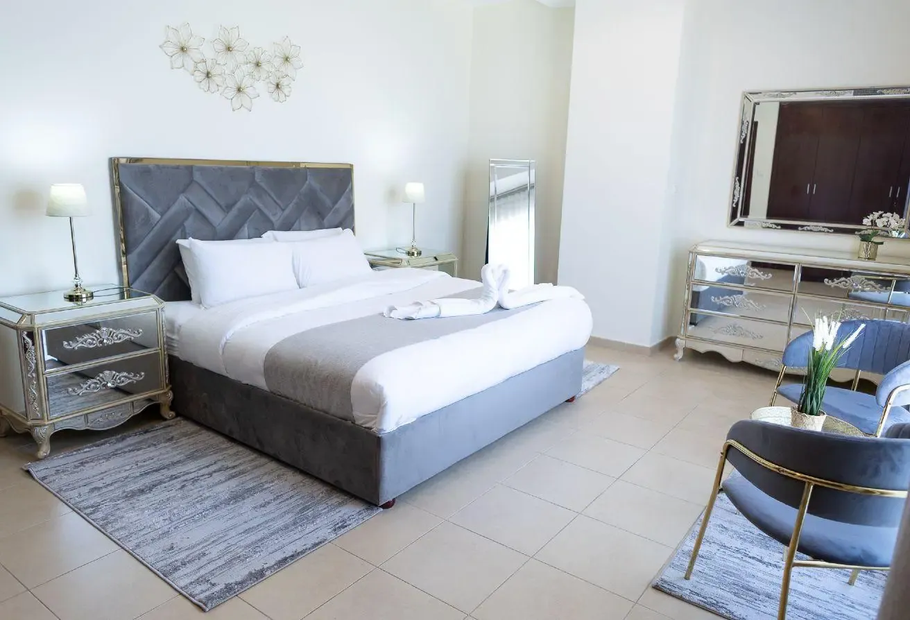 SEA VIEW I 2BR I BILLS INCLUDED I COMMISSION FREE