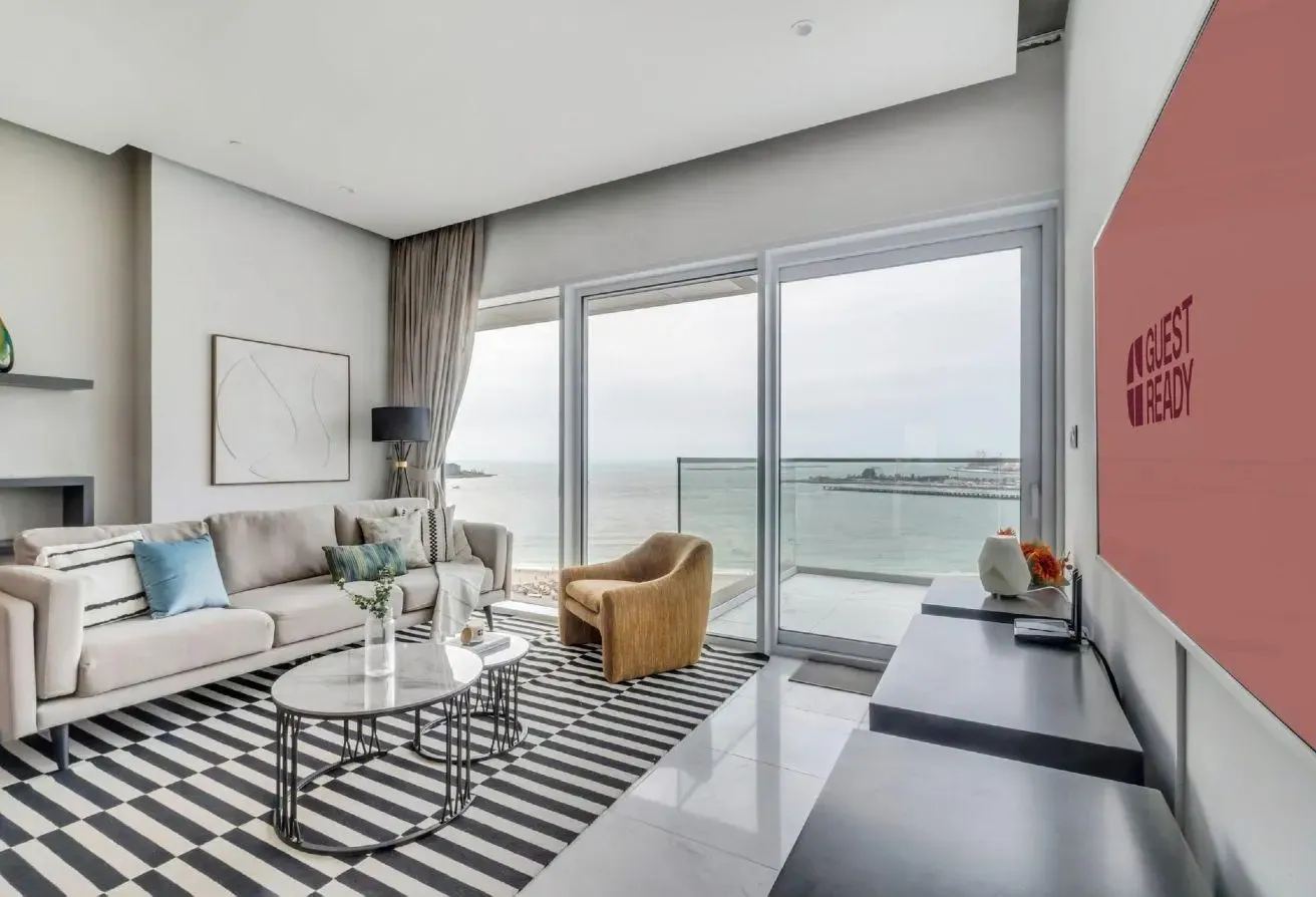GuestReady - Panoramic views from One JBR