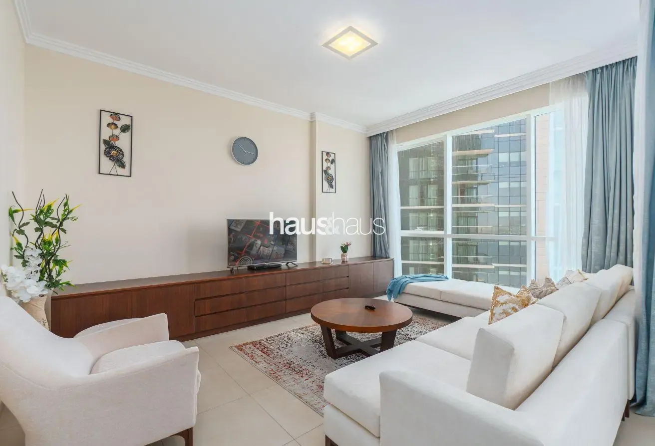 High Floor | Sea View | Vibrant Beachside Living