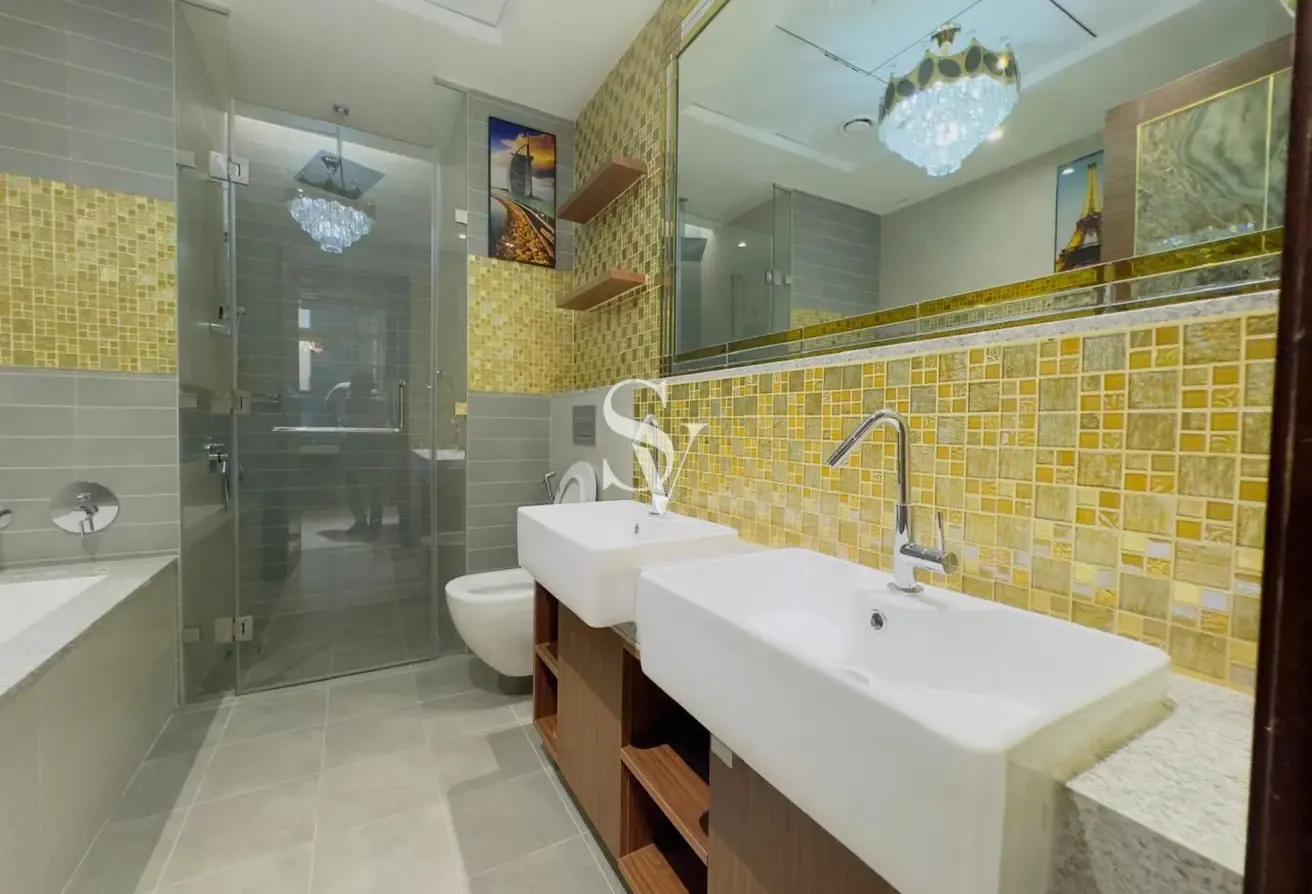 Sheikh Zayed View | Nearby Metro | Vacant Unit