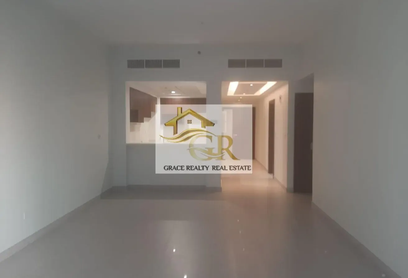 Luxury 2BR + Maid | Near Metro | Middle Unit