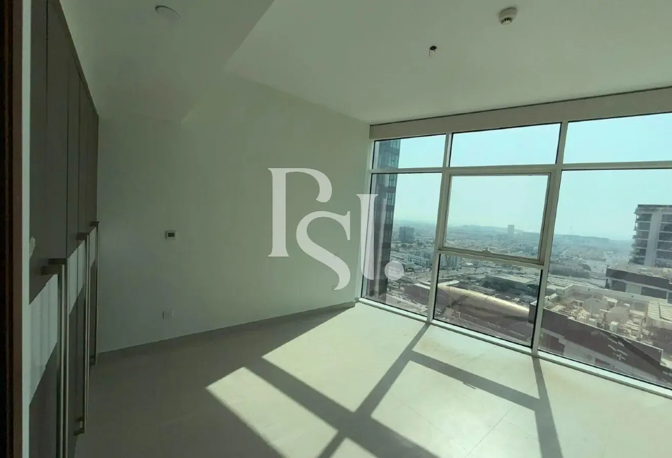 Community View | Ready to Move-In | High Floor