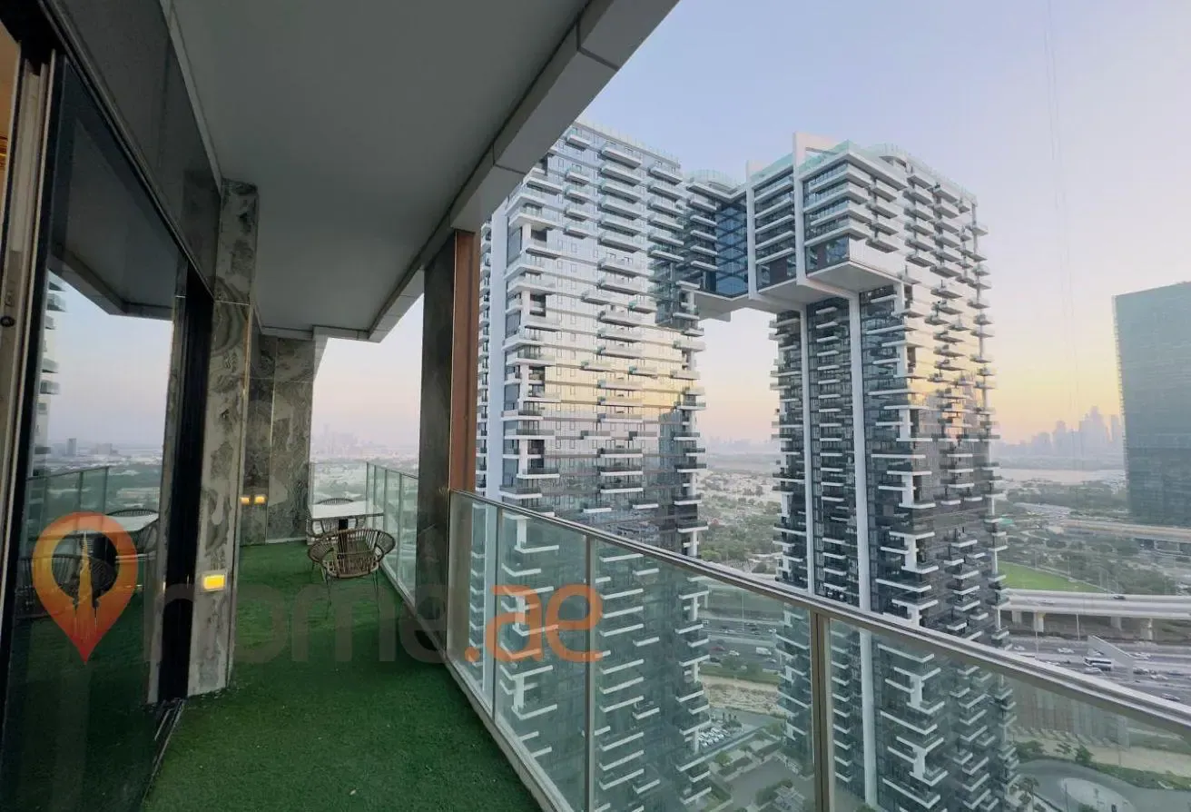 Furnished & Upgraded | Park View | Large Terrace