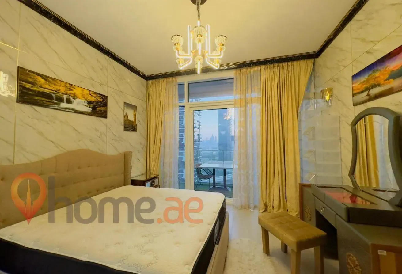Furnished & Upgraded | Park View | Large Terrace