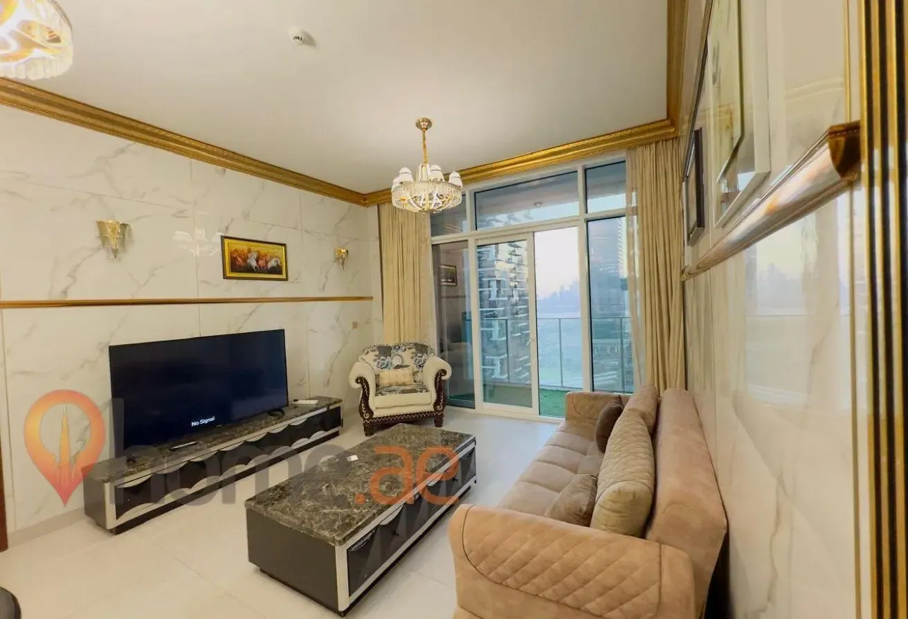 Furnished & Upgraded | Park View | Large Terrace