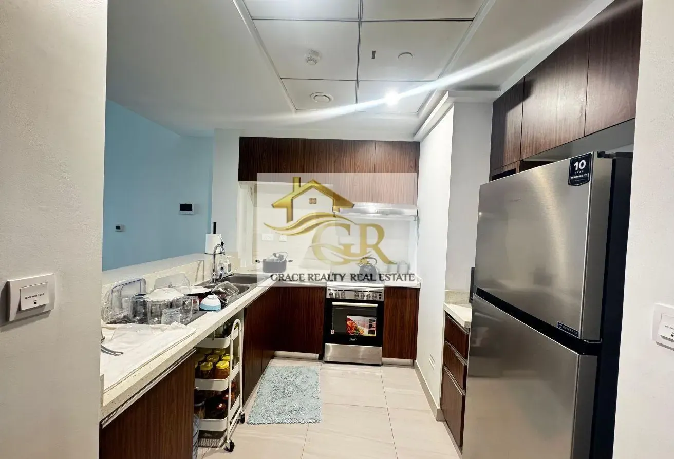 One Zabeel Szr view 1BR Next to Metro