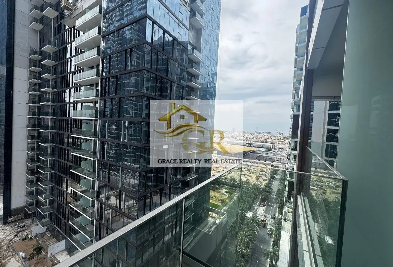 One Zabeel Szr view 1BR Next to Metro