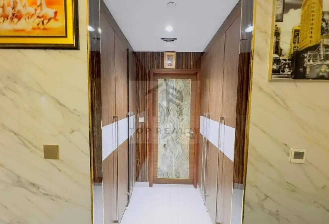 Stylish 1BR Upgraded | Furnished | Negotiable
