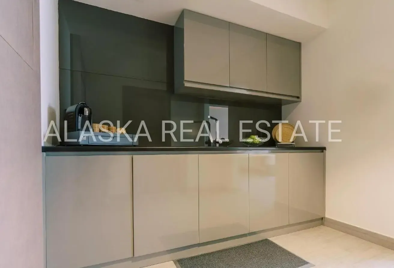 5-Star Amenities | Bills Included | Best Location