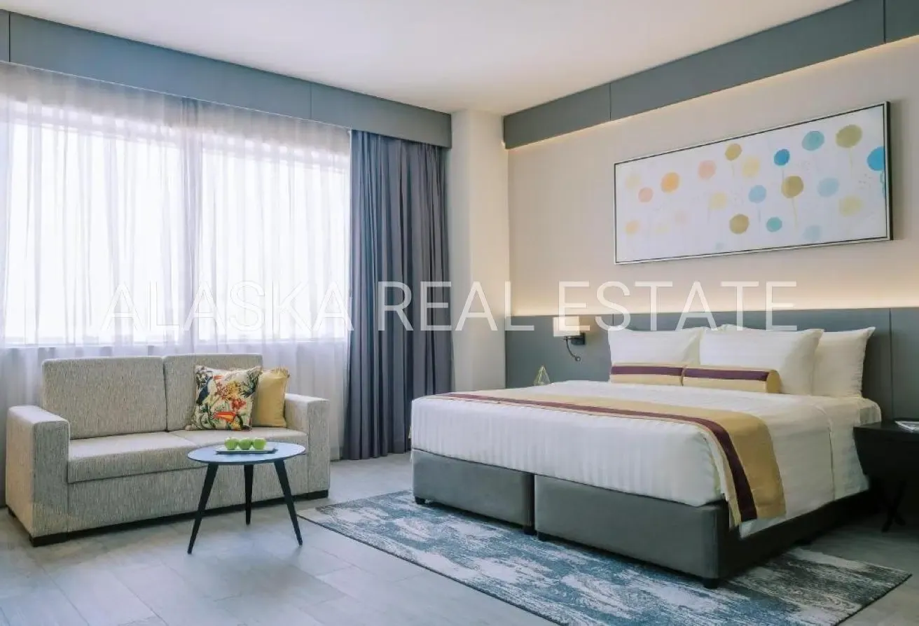 5-Star Amenities | All Bills Included | Furnished