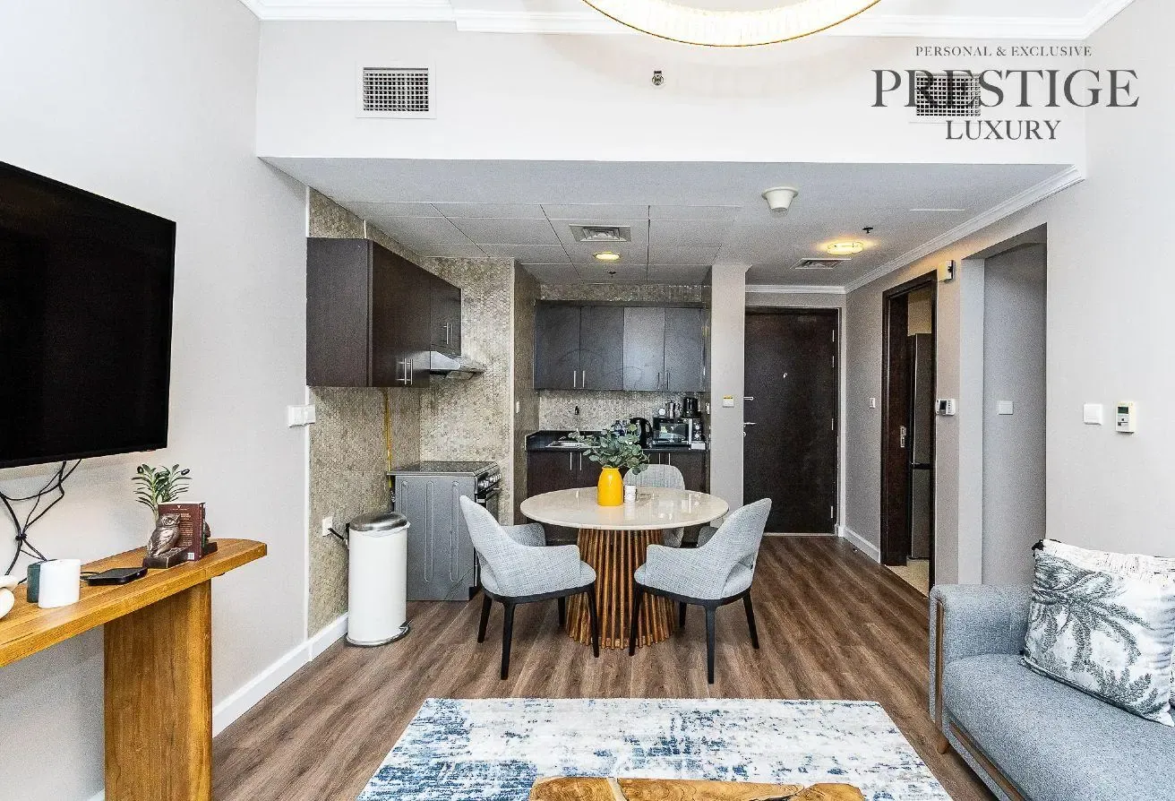 Fully Furnished | 2BR Upgraded | Community View