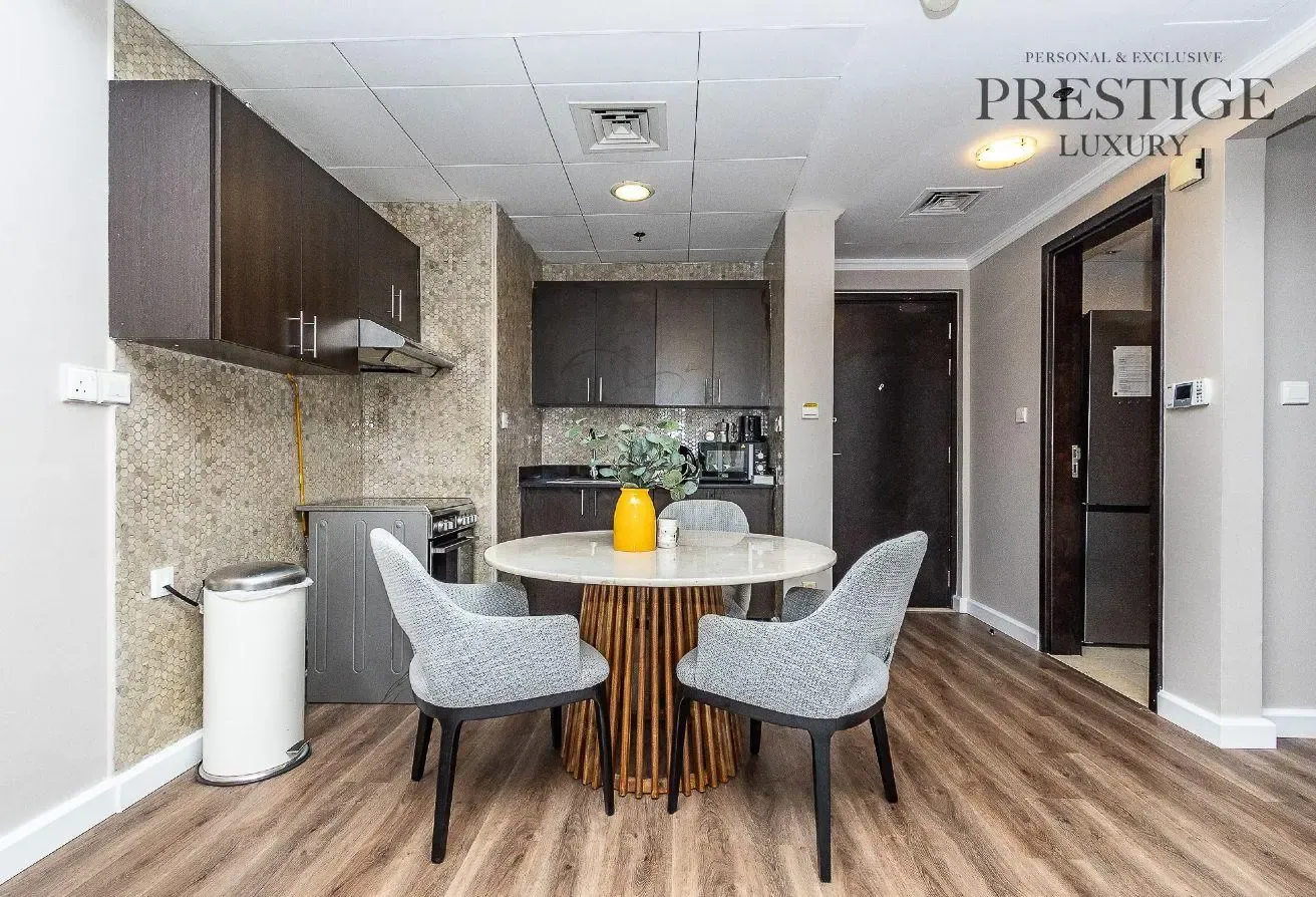 Fully Furnished | 2BR Upgraded | Community View